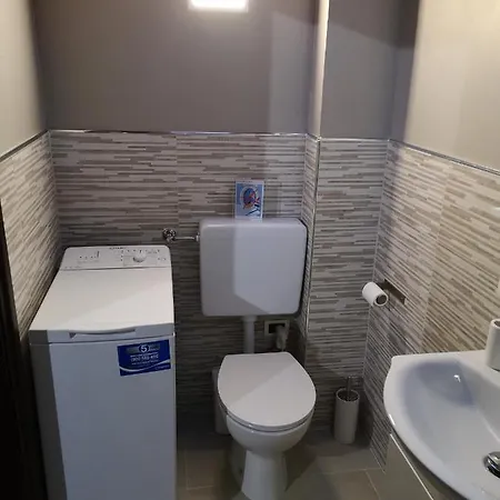 Apartament Borgo Fiore House Parma